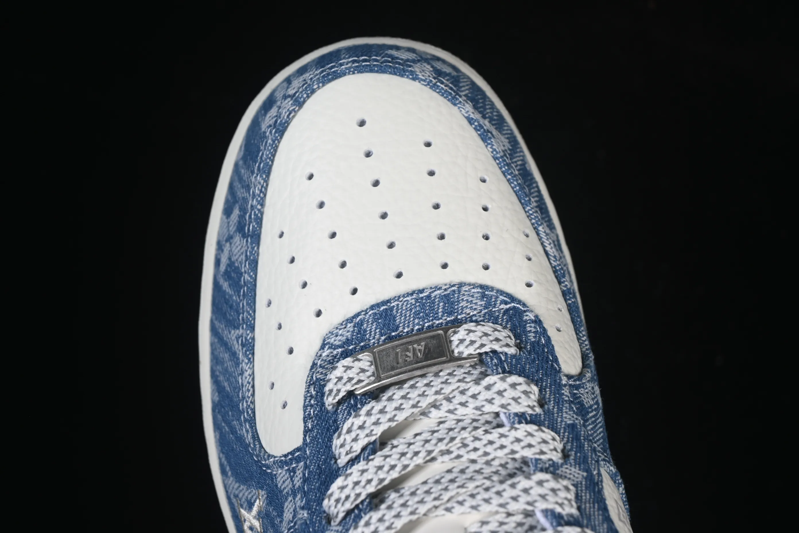 All categories Nk Air Force 1 Air Force series Nk Air Force 1 Low Air Force low-top Nike Air Force 1'07 Low LV joint white denim blue Air Force 1 low-top casual sneakers YF9511-815